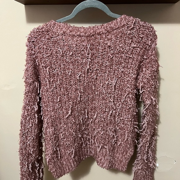 Fuzzy Pink Textured Sweater - Picture 4 of 5